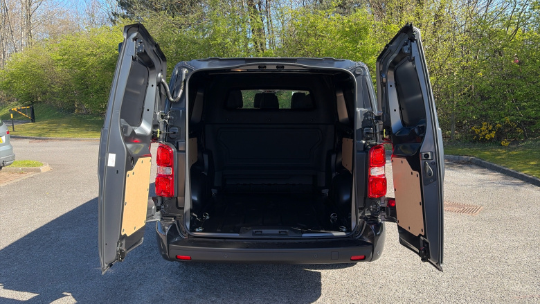 Vauxhall Vivaro L2 Diesel 2.2 Turbo D 150 Pro H1 Double Cab Auto